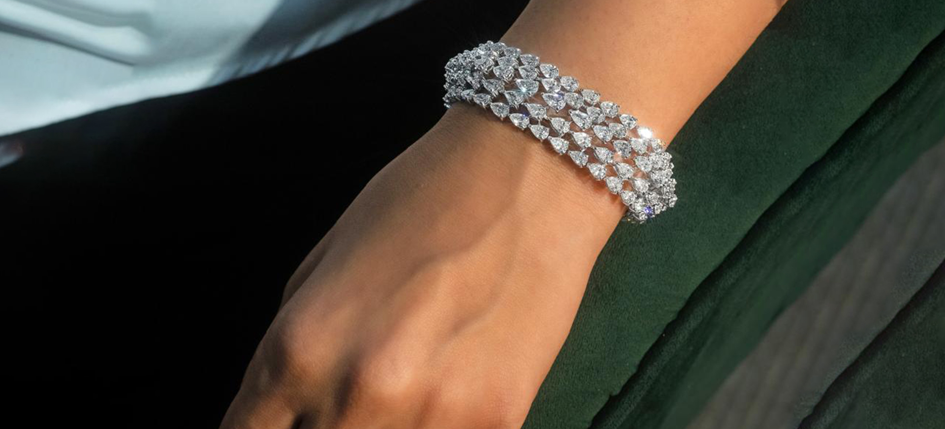 BRACELETS BRACELETS